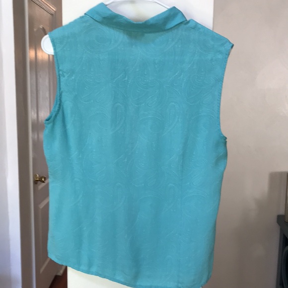 Silk short sleeve beaded blouse - Picture 2 of 6